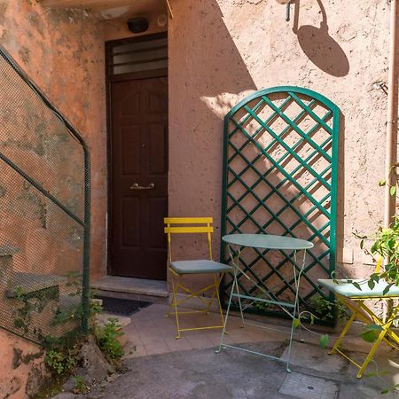 Studio In Trastevere Village Roma Exterior foto